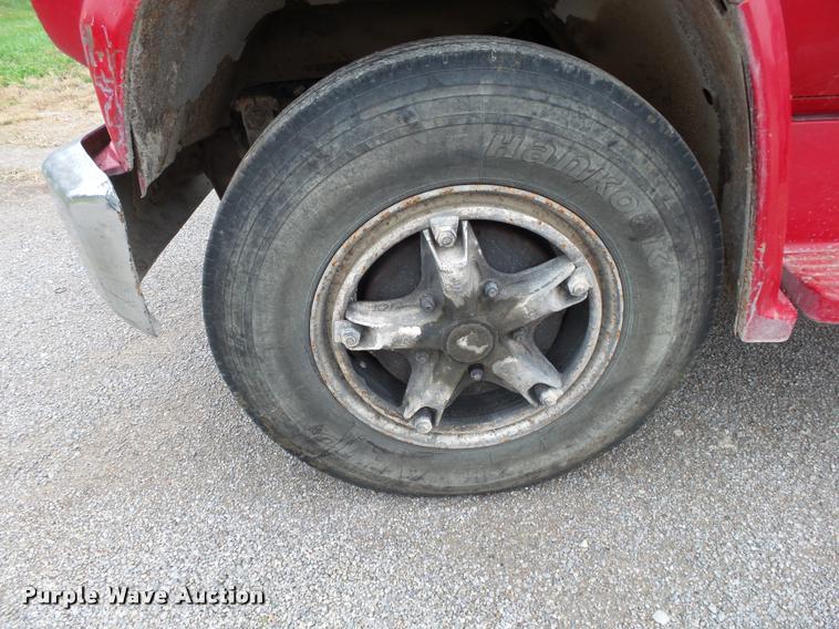 image for item K1049 1982 Chevrolet C70 dump truck