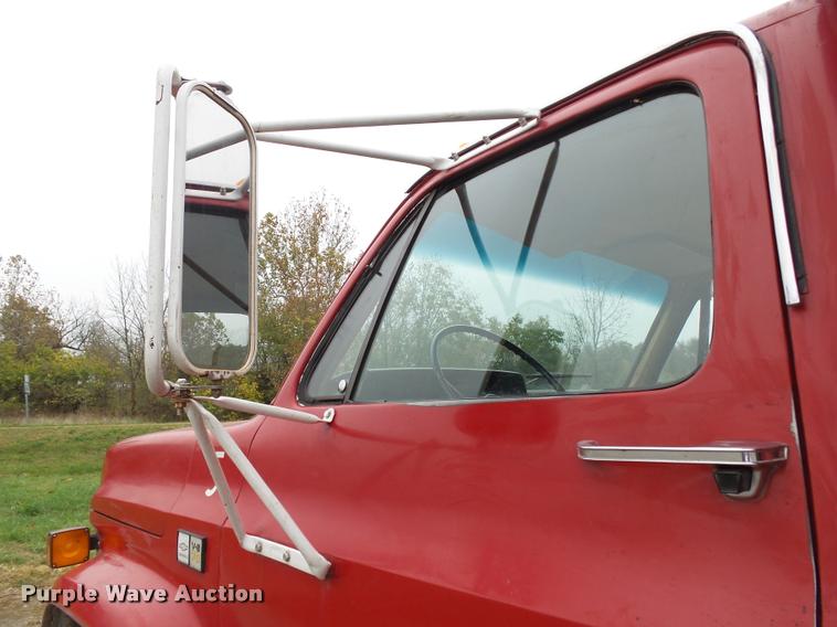 image for item K1049 1982 Chevrolet C70 dump truck