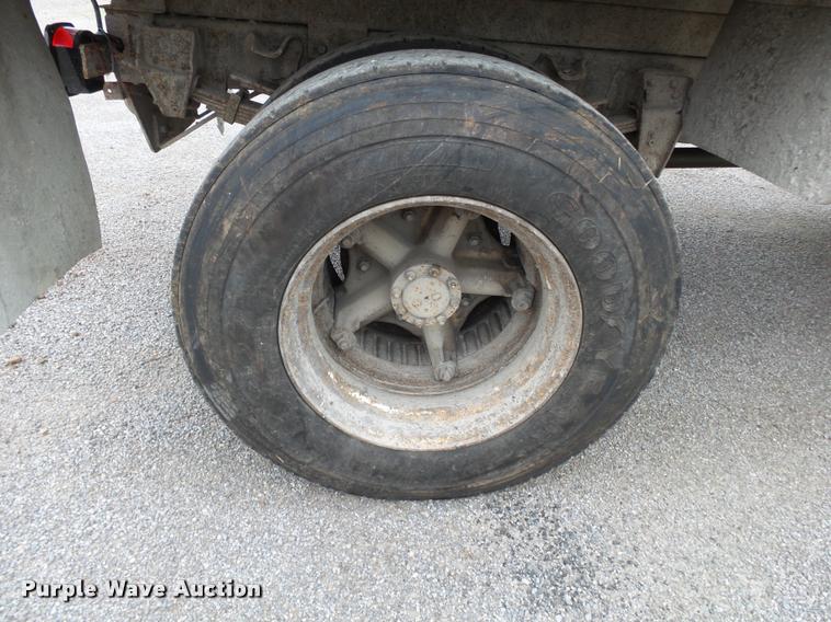 image for item K1049 1982 Chevrolet C70 dump truck