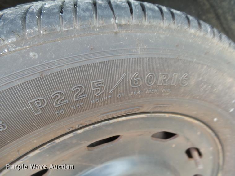 image for item K1052 2005 Ford Crown Victoria Police Interceptor