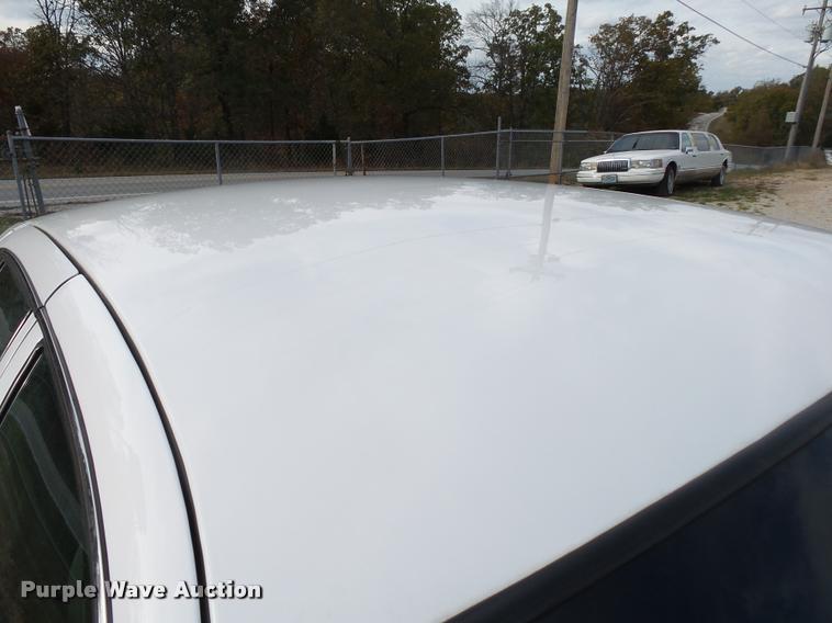 image for item K1052 2005 Ford Crown Victoria Police Interceptor