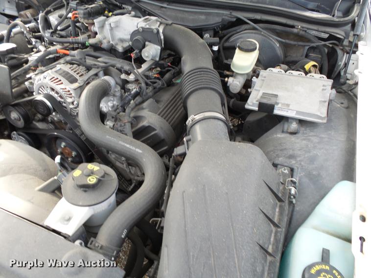 image for item K1052 2005 Ford Crown Victoria Police Interceptor