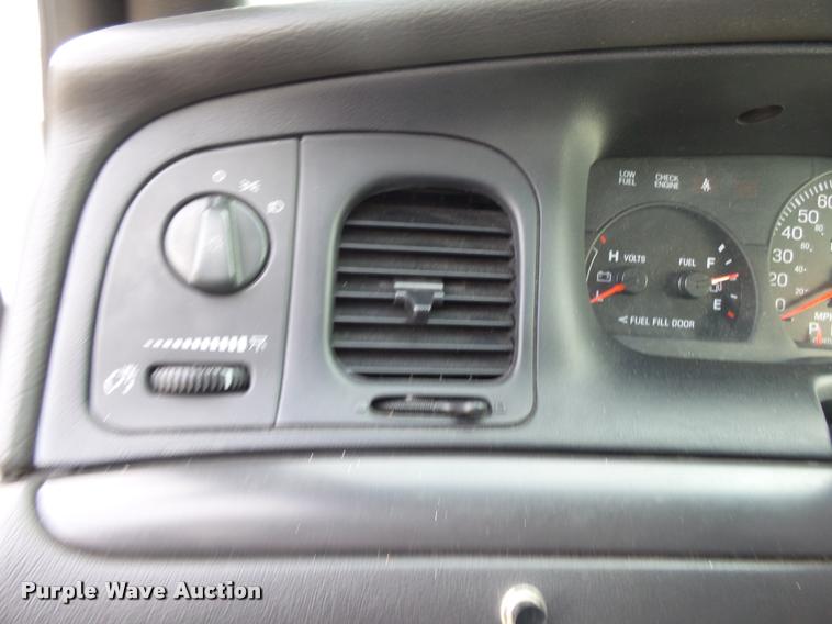 image for item K1052 2005 Ford Crown Victoria Police Interceptor