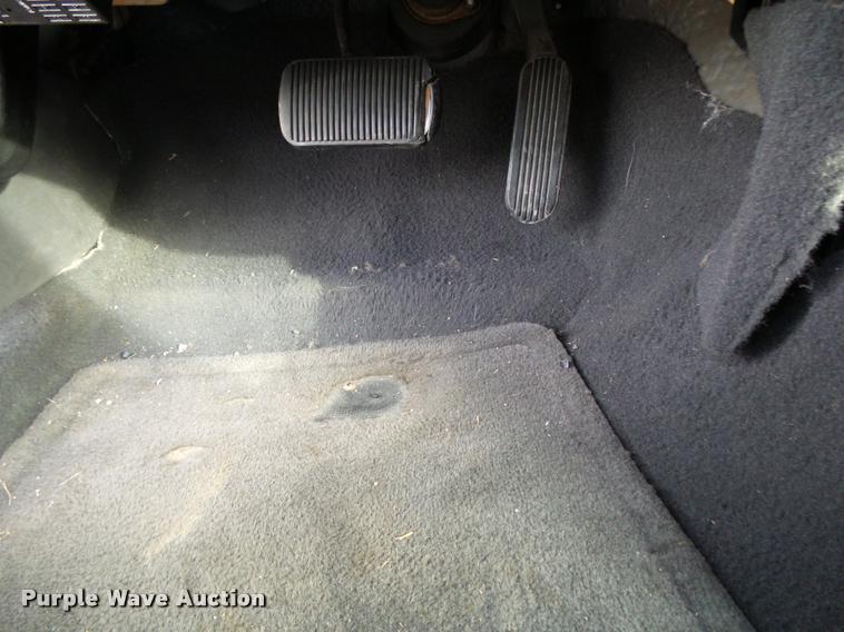 image for item K1052 2005 Ford Crown Victoria Police Interceptor