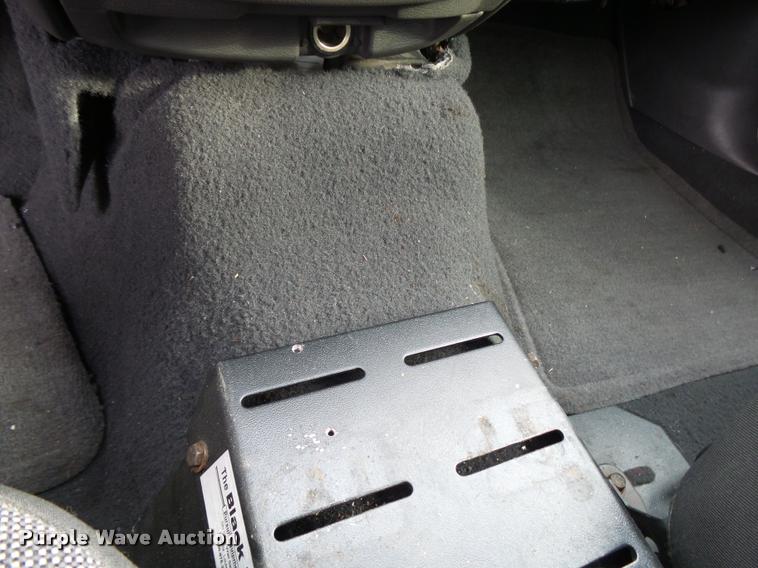 image for item K1052 2005 Ford Crown Victoria Police Interceptor