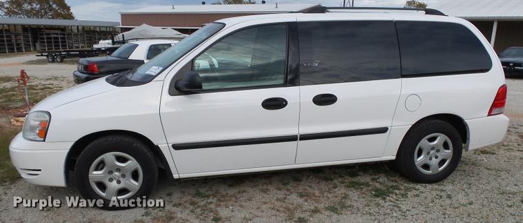 image for item K1053 2006 Ford Freestar SE van