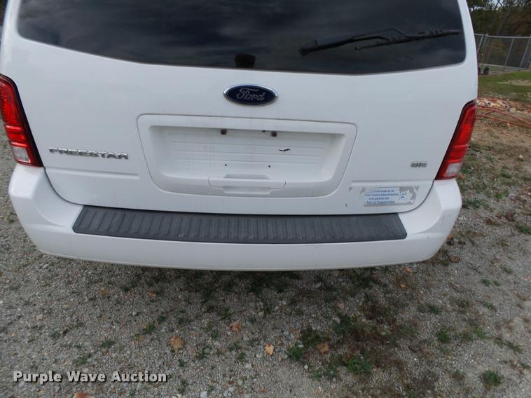 image for item K1053 2006 Ford Freestar SE van