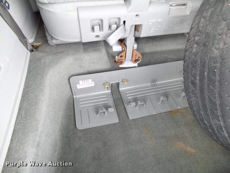 image for item K1053 2006 Ford Freestar SE van