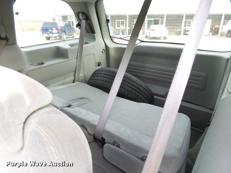 image for item K1053 2006 Ford Freestar SE van