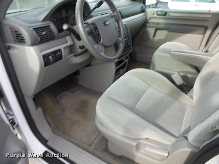 image for item K1053 2006 Ford Freestar SE van