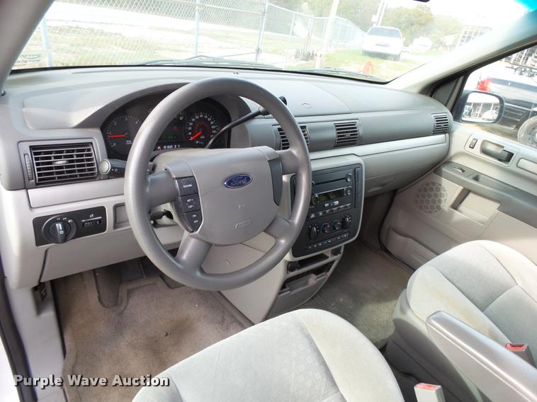 image for item K1053 2006 Ford Freestar SE van