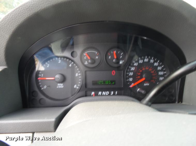 image for item K1053 2006 Ford Freestar SE van