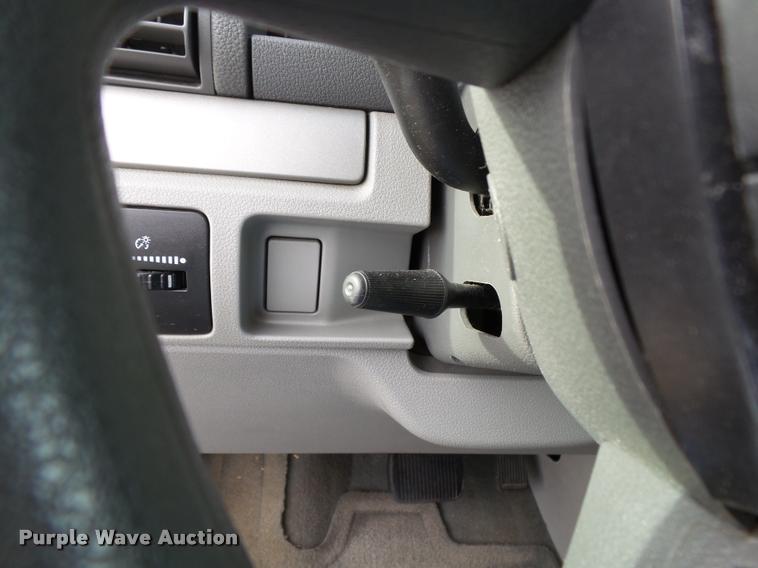 image for item K1053 2006 Ford Freestar SE van