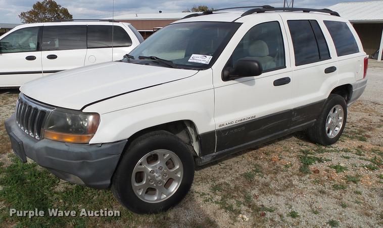 image for item K1054 2000 Jeep Grand Cherokee Laredo SUV