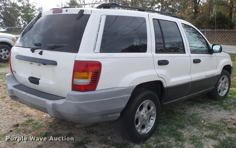 image for item K1054 2000 Jeep Grand Cherokee Laredo SUV