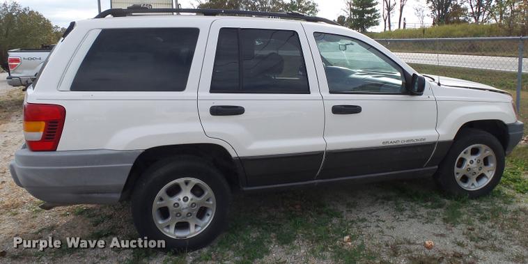 image for item K1054 2000 Jeep Grand Cherokee Laredo SUV