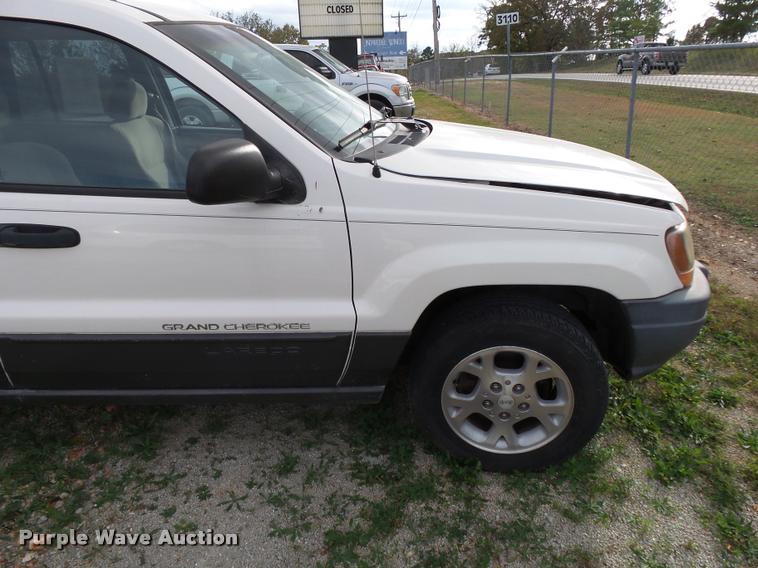 image for item K1054 2000 Jeep Grand Cherokee Laredo SUV