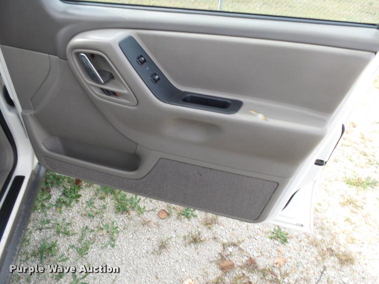 image for item K1054 2000 Jeep Grand Cherokee Laredo SUV