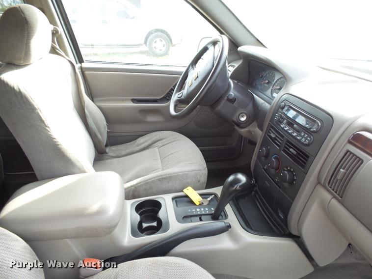 image for item K1054 2000 Jeep Grand Cherokee Laredo SUV