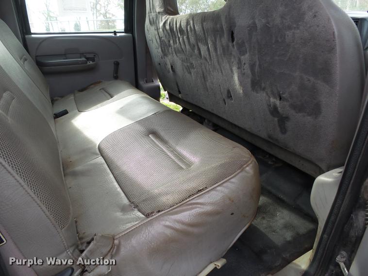 image for item K1055 2000 Ford F350 Super Duty Crew Cab flatbed pickup truck