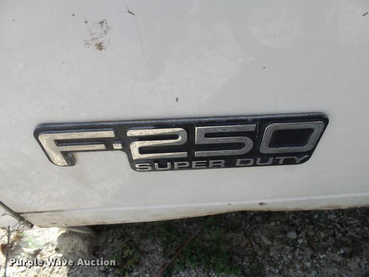 image for item K1057 Ford F250 pickup truck bed