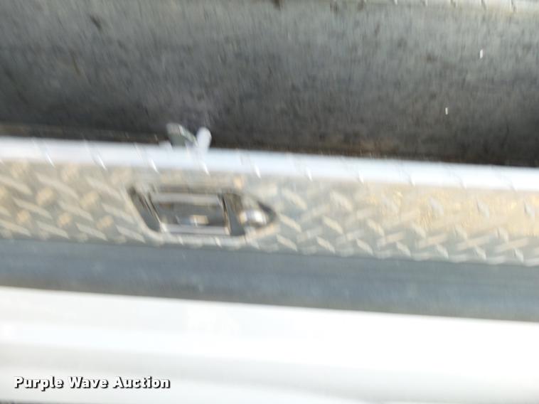 image for item K1057 Ford F250 pickup truck bed