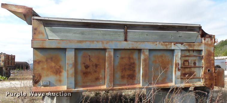 image for item K1060 Dump bed