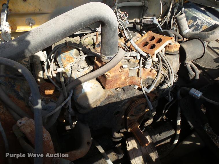 image for item K1062 1979 Ford F800 dump truck