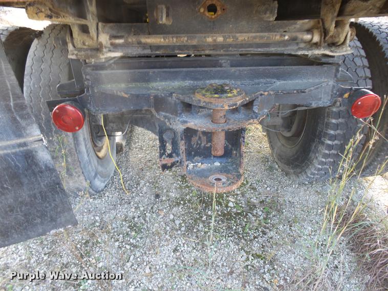 image for item K1062 1979 Ford F800 dump truck