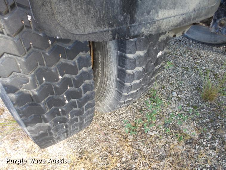 image for item K1062 1979 Ford F800 dump truck