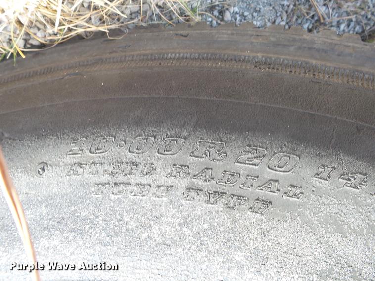 image for item K1062 1979 Ford F800 dump truck