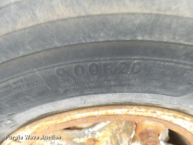 image for item K1065 1981 Ford F85 dump truck