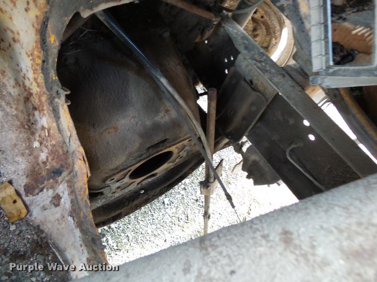 image for item K1065 1981 Ford F85 dump truck