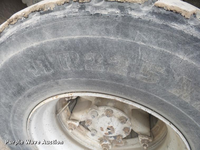 image for item K1066 1995 Ford L9000 dump truck