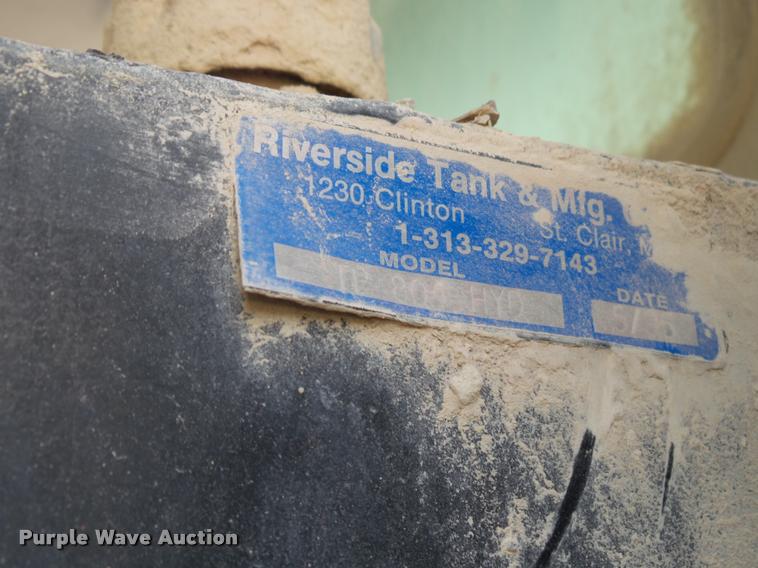 image for item K1066 1995 Ford L9000 dump truck