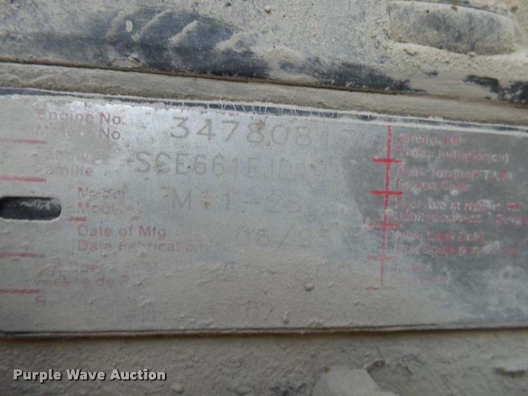 image for item K1066 1995 Ford L9000 dump truck