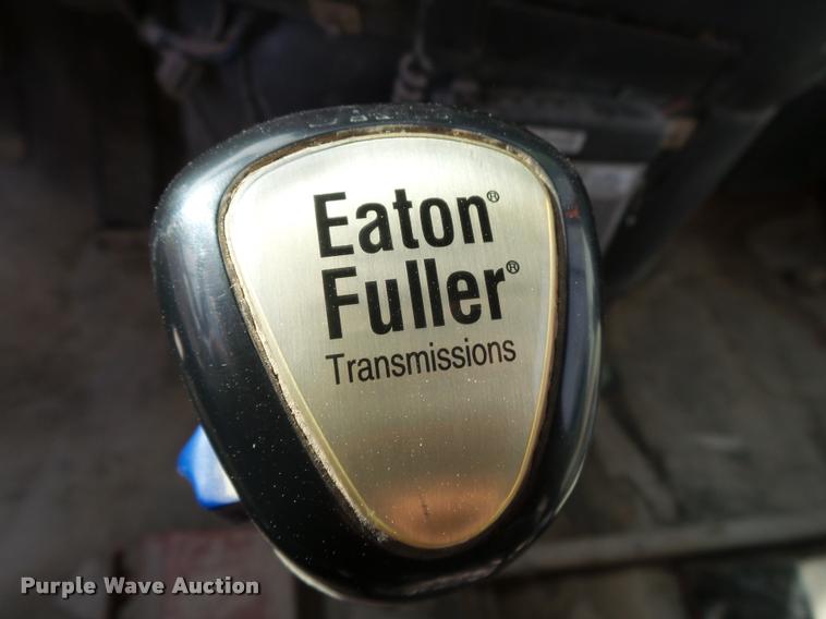 image for item K1066 1995 Ford L9000 dump truck