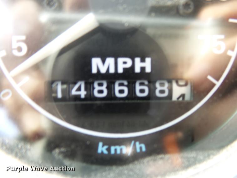 image for item K1066 1995 Ford L9000 dump truck