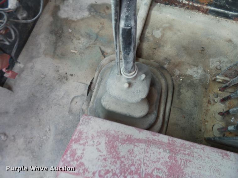 image for item K1066 1995 Ford L9000 dump truck