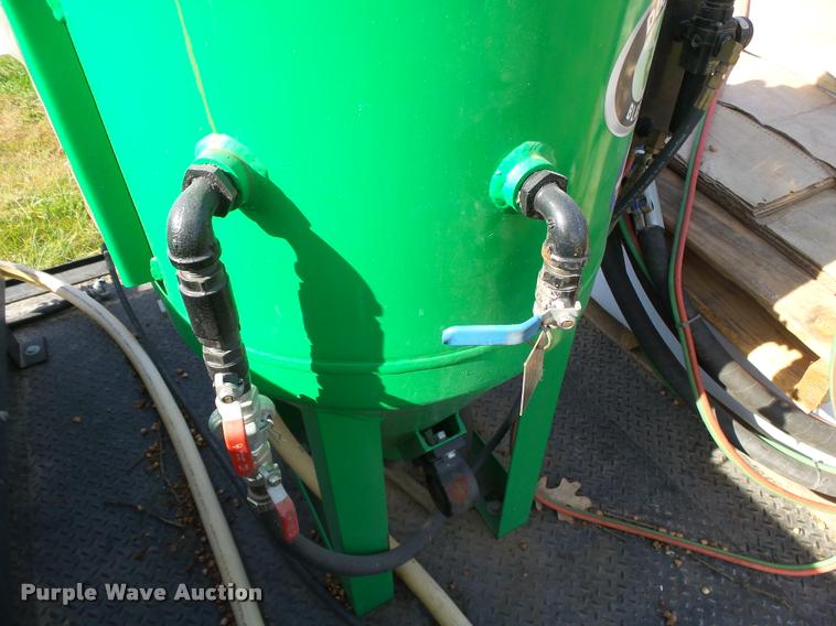 image for item K1067 2014 MMLJ sandblasting trailer