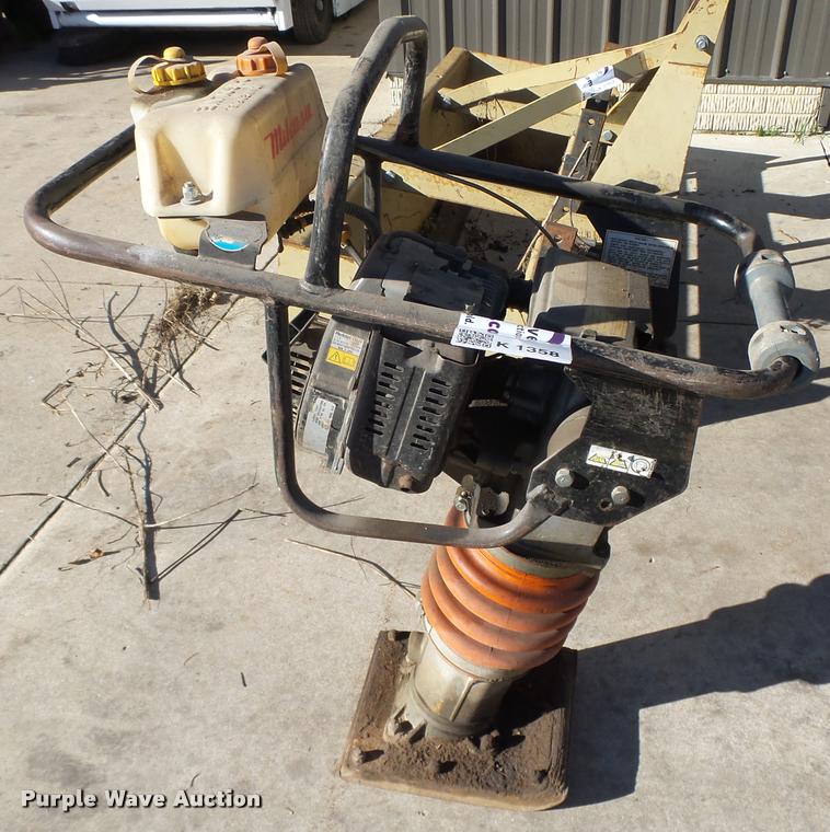 image for item K1358 Mikasa MT-75HS plate compactor