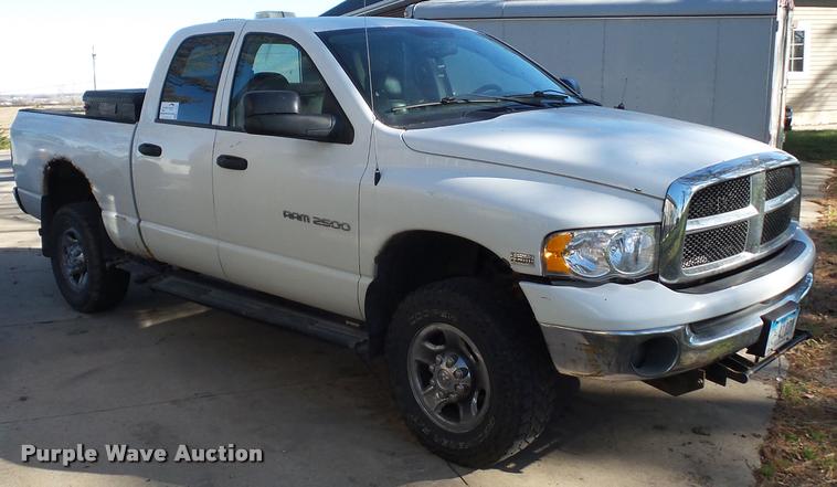 image for item K1361 2003 Dodge Ram 2500 SLT Quad Cab pickup truck