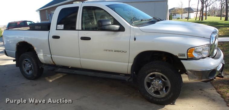 image for item K1361 2003 Dodge Ram 2500 SLT Quad Cab pickup truck