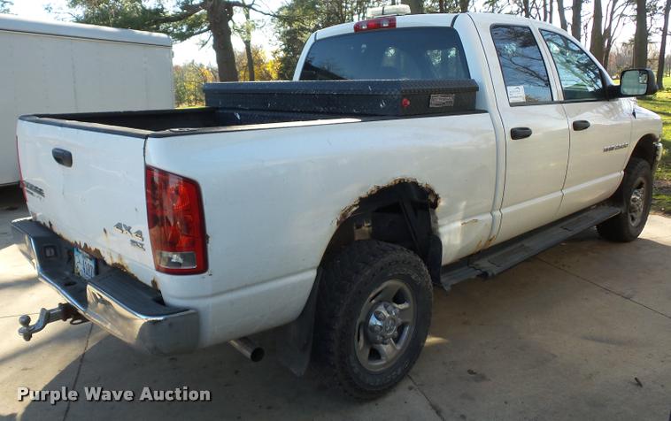 image for item K1361 2003 Dodge Ram 2500 SLT Quad Cab pickup truck