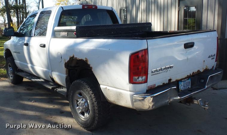image for item K1361 2003 Dodge Ram 2500 SLT Quad Cab pickup truck