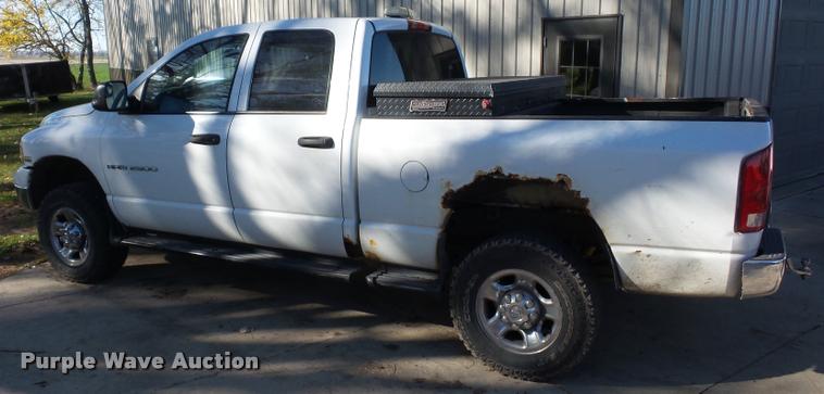 image for item K1361 2003 Dodge Ram 2500 SLT Quad Cab pickup truck