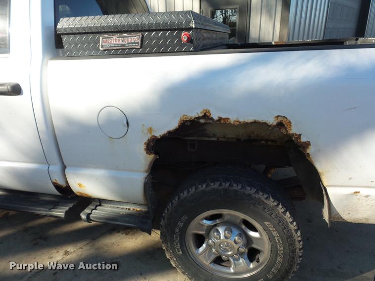 image for item K1361 2003 Dodge Ram 2500 SLT Quad Cab pickup truck