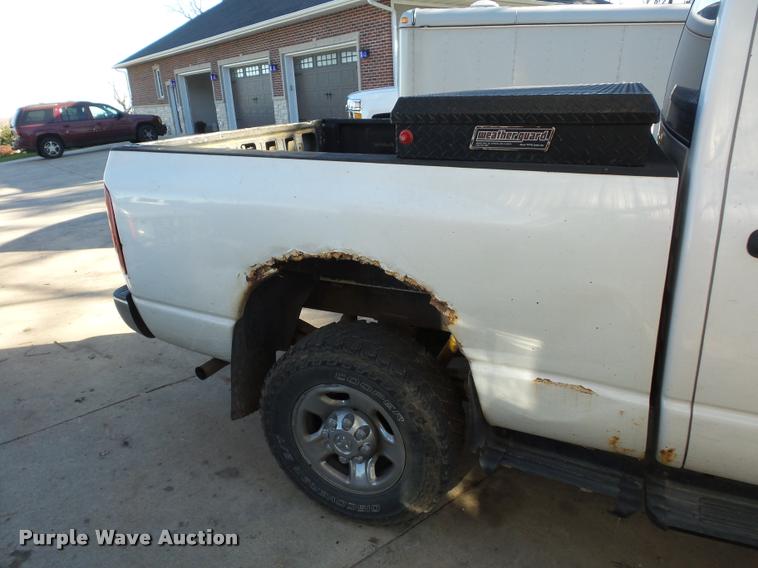 image for item K1361 2003 Dodge Ram 2500 SLT Quad Cab pickup truck