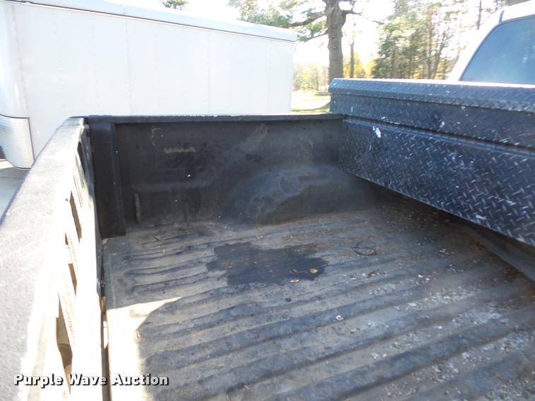 image for item K1361 2003 Dodge Ram 2500 SLT Quad Cab pickup truck