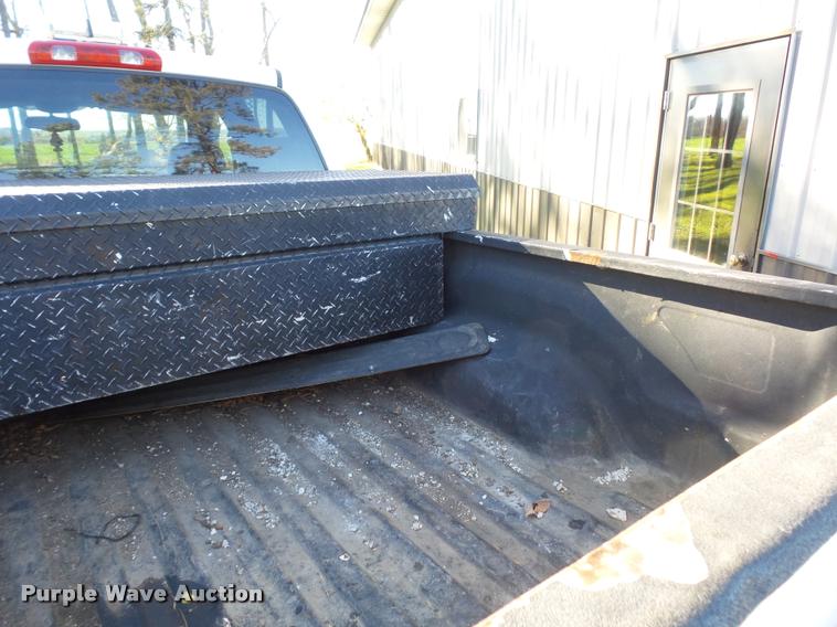 image for item K1361 2003 Dodge Ram 2500 SLT Quad Cab pickup truck